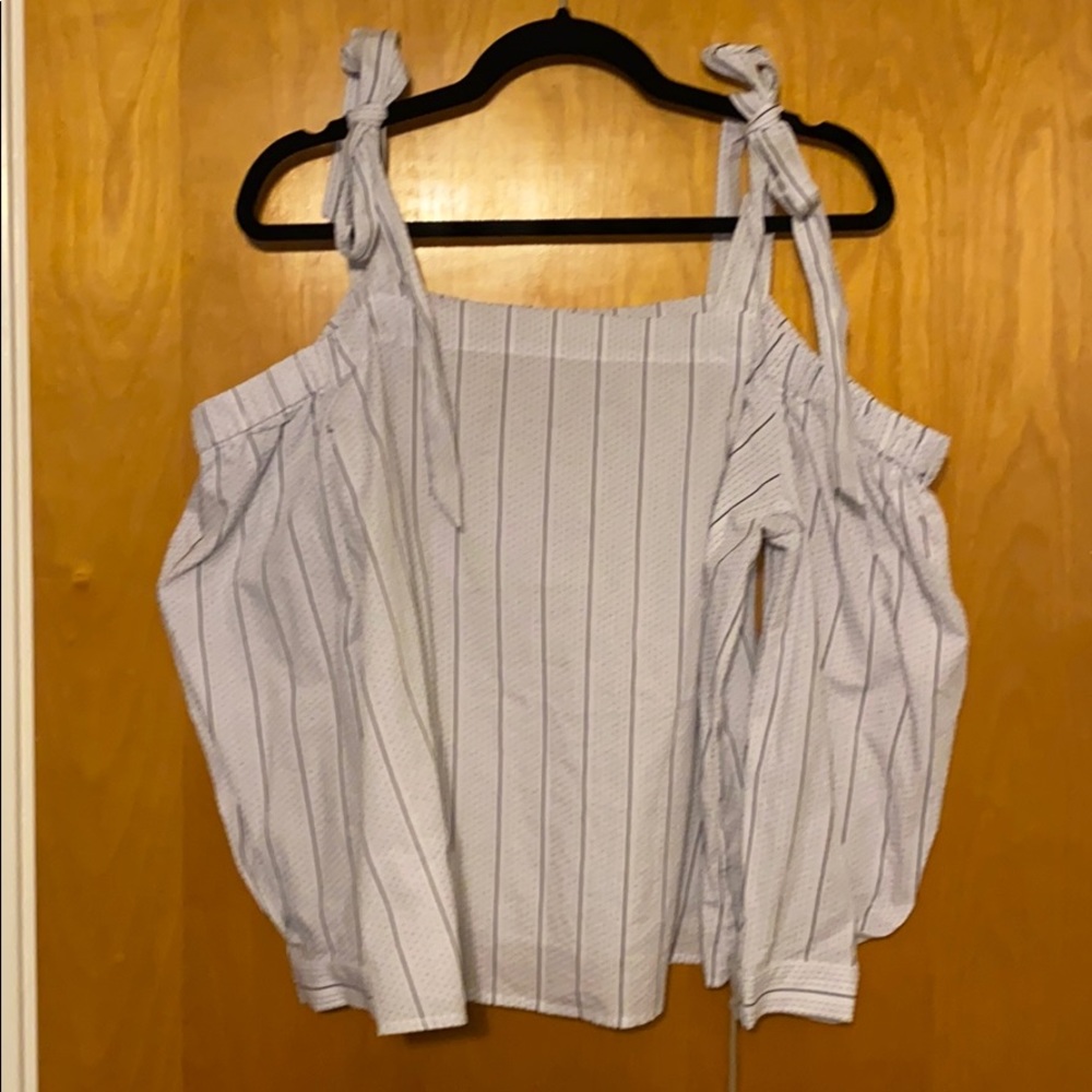 Brand New Off the Shoulder 3/4 Sleeve Tie Shirt